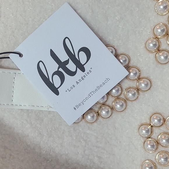 NWT BTB Los AngelesTeddy Be Mine Tote - Picture 6 of 13